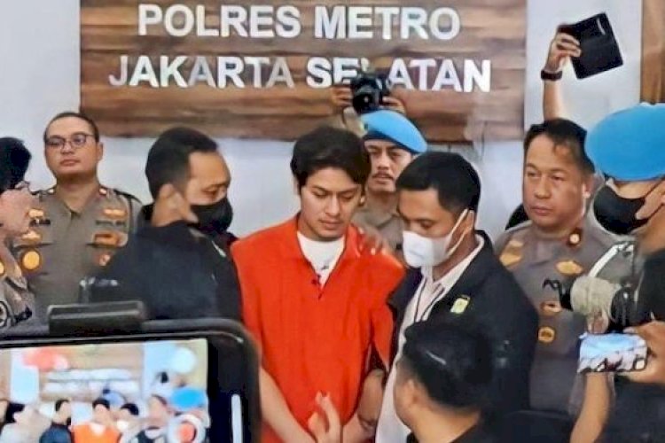 Menggunakan Baju Tahanan Rizky Billar Resmi Ditahan Rmolbengkulu Id