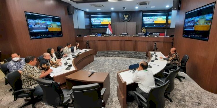 Berhadapan Langsung Dengan Korban Ketua KPU Hadiri Sidang Dugaan