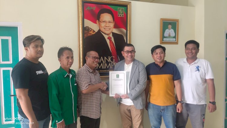 Bakal Calon Wakil Gubernur Bengkulu, Mustarani Abidin mengembalikan formulir di DPW Partai Kebangkitan Bangsa(PKB) provinsi Bengkulu, Senin (27/5) kemarin/RMOLBengkulu